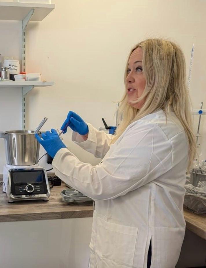 Lisa Hilton in the lab, designing formulations for the Horses Smith collection