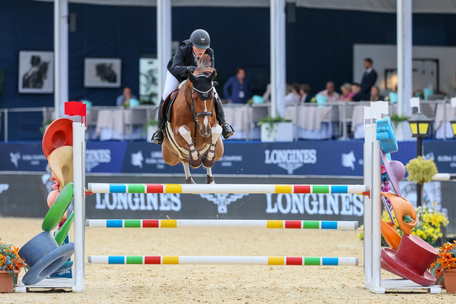 Sybil, front-on jump at LGCT London